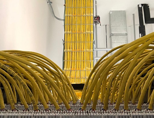 Peinado y rematado de panel para cableado estructurado.