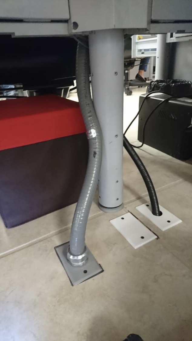Salida a mueble de cableado estructurado Cat6 con licuatite.