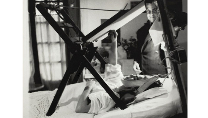frida-pintando-accidente-jpg